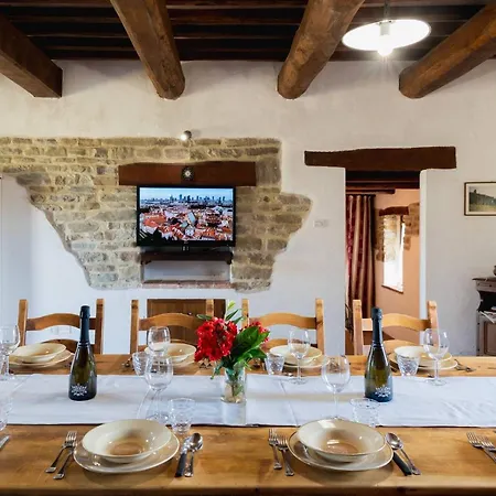 Villa Ca Quattrocchi 10&3 By Marche
